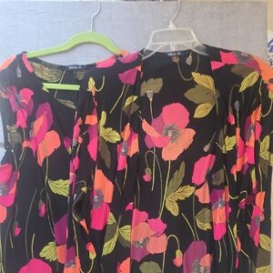 Vikki Vi Women's Black and Pink Floral Blouse